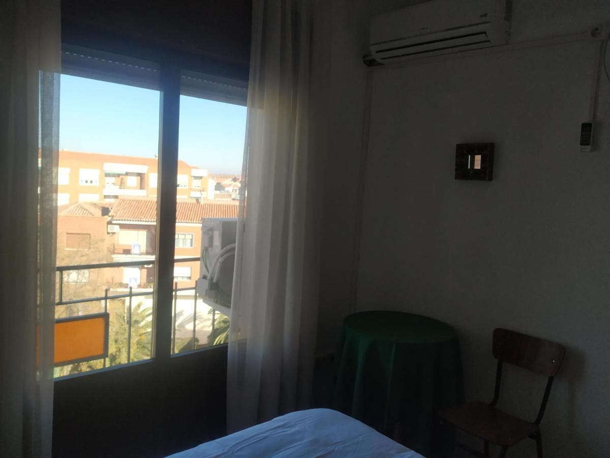 Hostal Agripino Y Restaurante Asiatico Мора Экстерьер фото