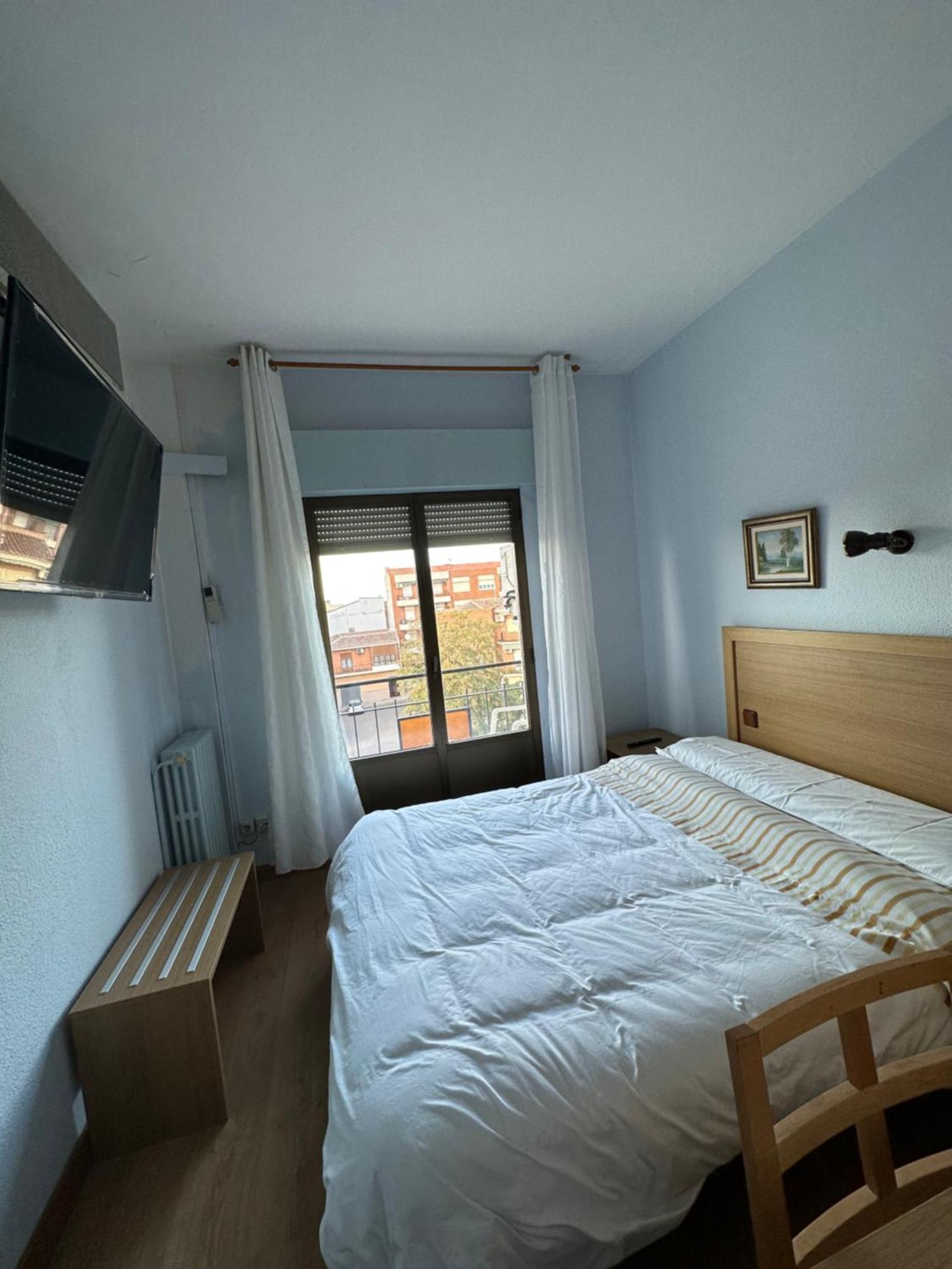 Hostal Agripino Y Restaurante Asiatico Мора Экстерьер фото